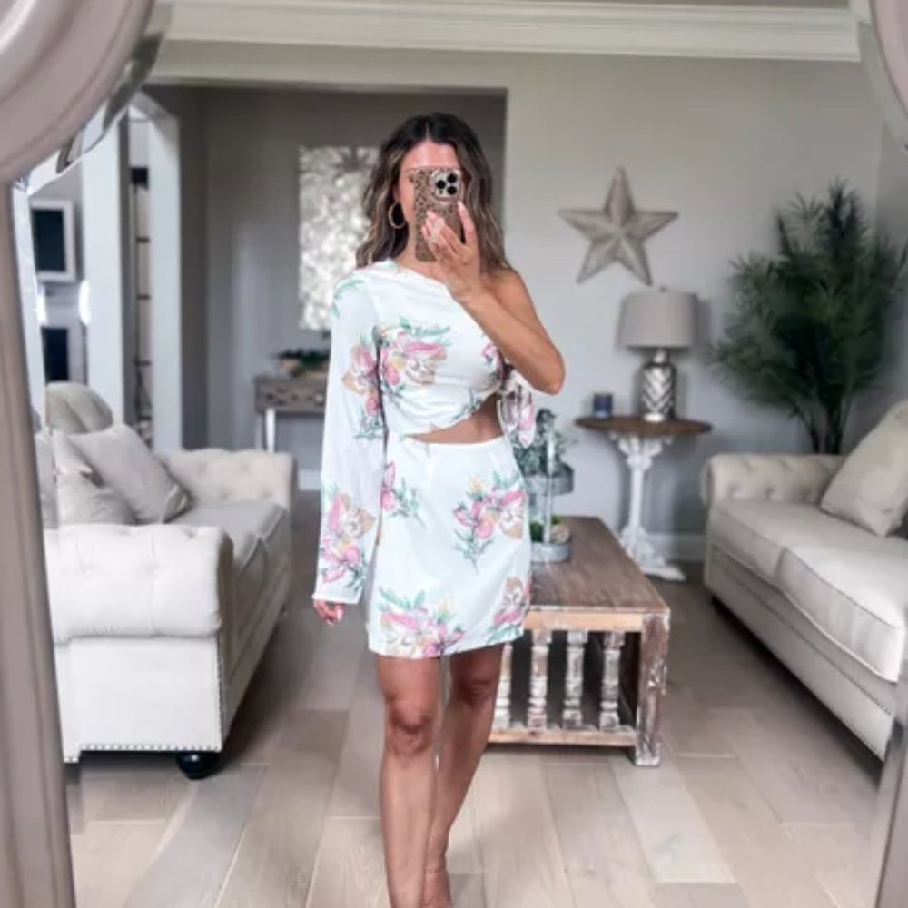 Superdown Essie One Shoulder Dress